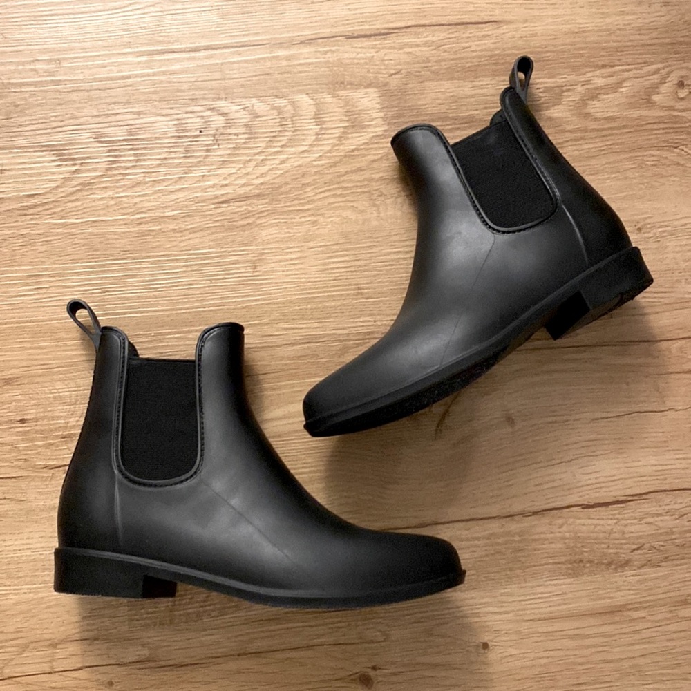 Rain boots